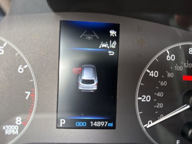 Used 2023 Toyota Corolla Cross LE image 13