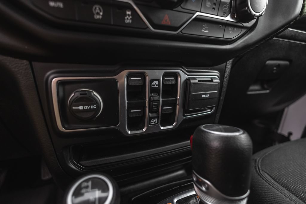 Used 2020 Jeep Gladiator Sport w/ Quick Order Package 24S AWD/4WD image 25