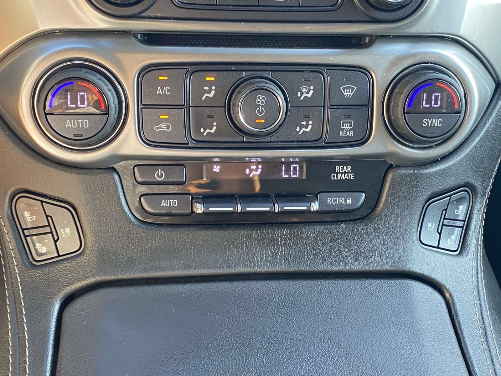 Used 2018 Chevrolet Tahoe Premier AWD/4WD image 42