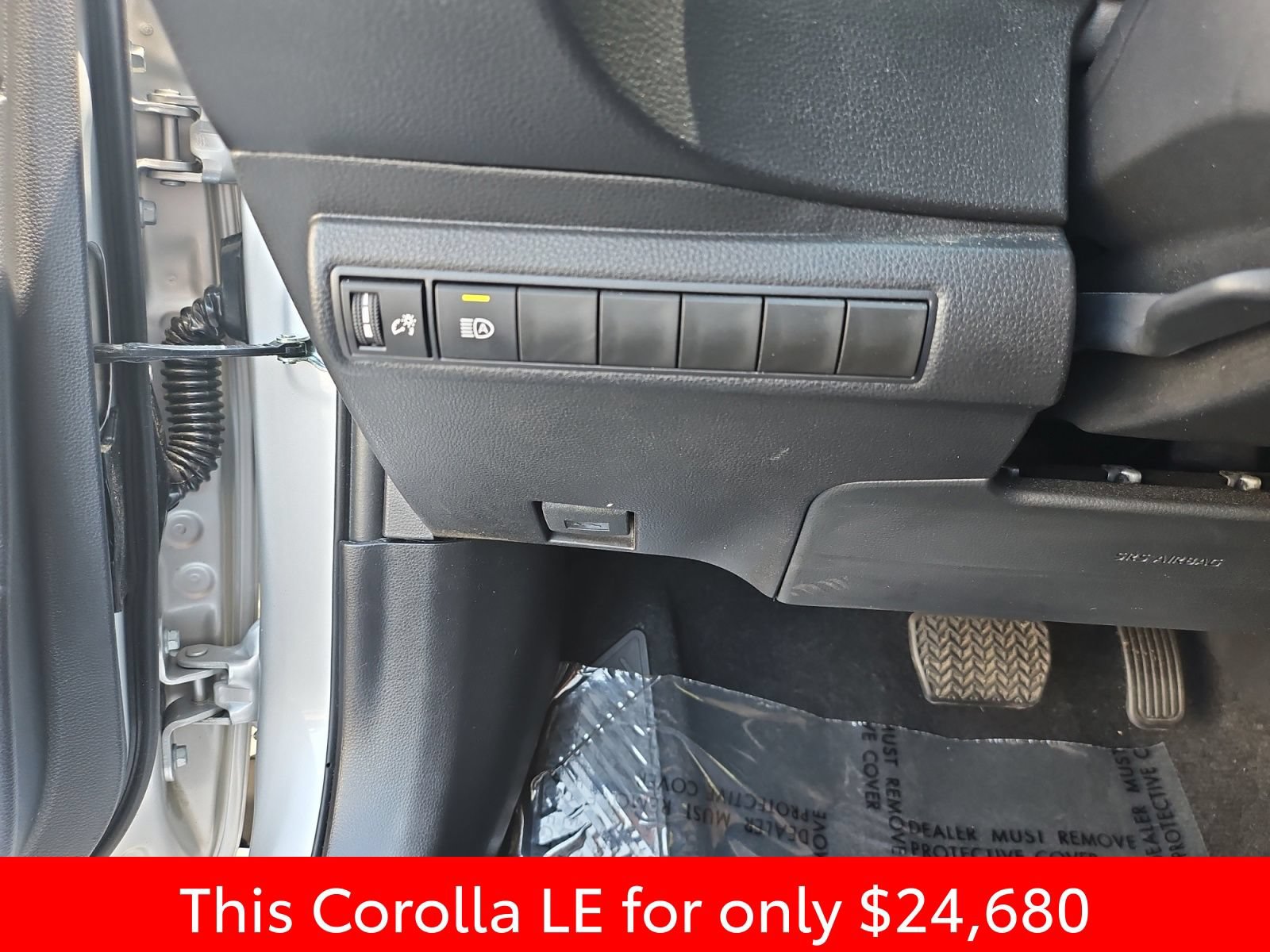Used 2026 Toyota Corolla LE FWD image 25