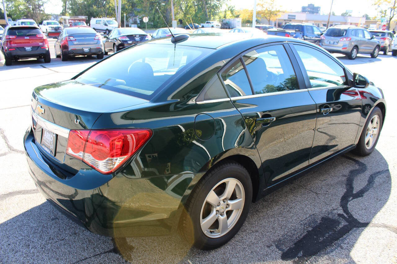 Used 2015 Chevrolet Cruze LT image 9