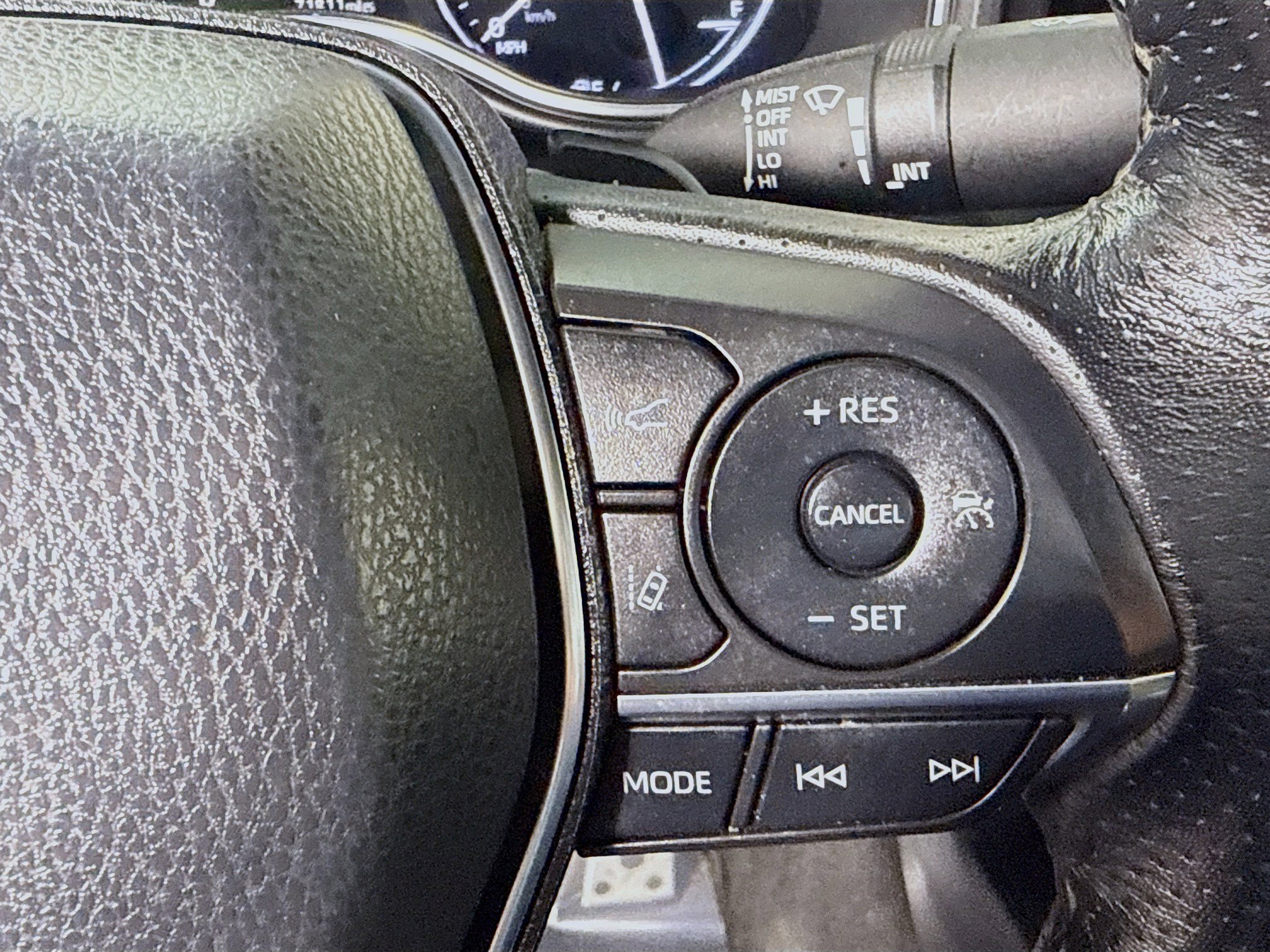 Used 2020 Toyota Avalon XSE w/ Protection Package FWD image 15