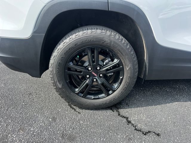 Used 2023 GMC Terrain AT4 image 32