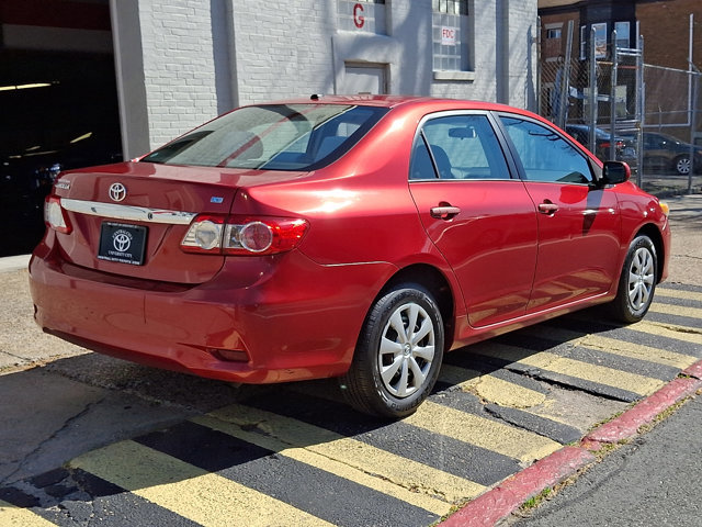 Used 2011 Toyota Corolla LE image 7