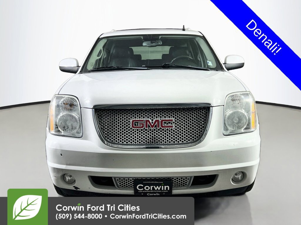 Used 2012 GMC Yukon Denali AWD/4WD image 3