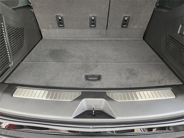 New 2026 Chevrolet Suburban Premier w/ Sun And Tow Package image 23
