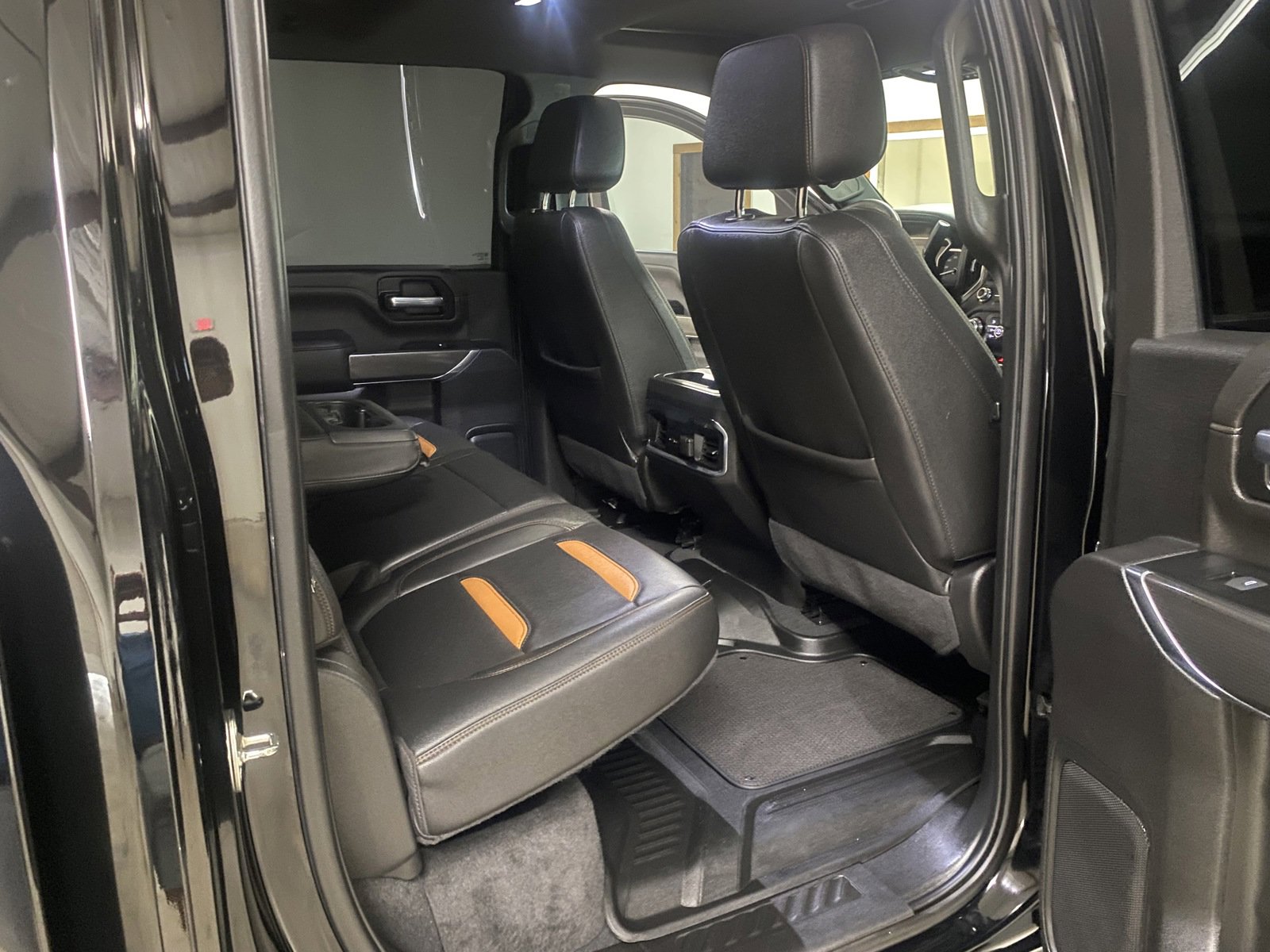 Used 2022 GMC Sierra 2500 AT4 w/ AT4 Preferred Package AWD/4WD image 11