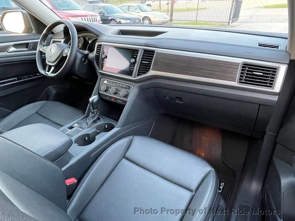 Used 2019 Volkswagen Atlas SE w/ Panoramic Sunroof Package image 18