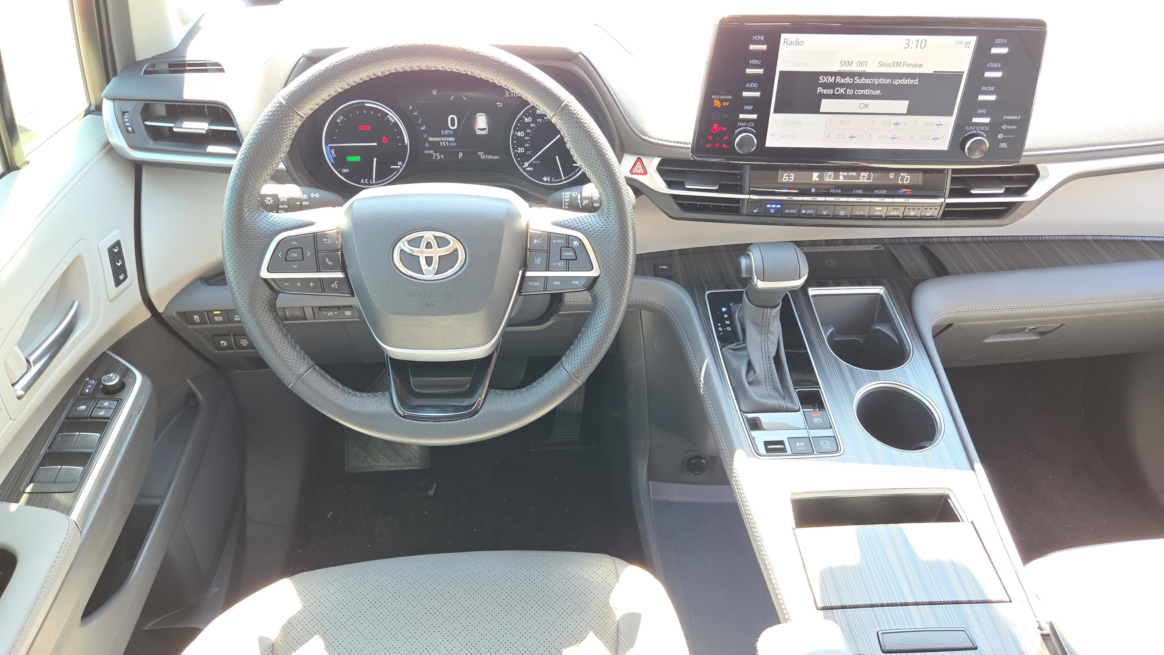 Certified 2023 Toyota Sienna Limited image 18