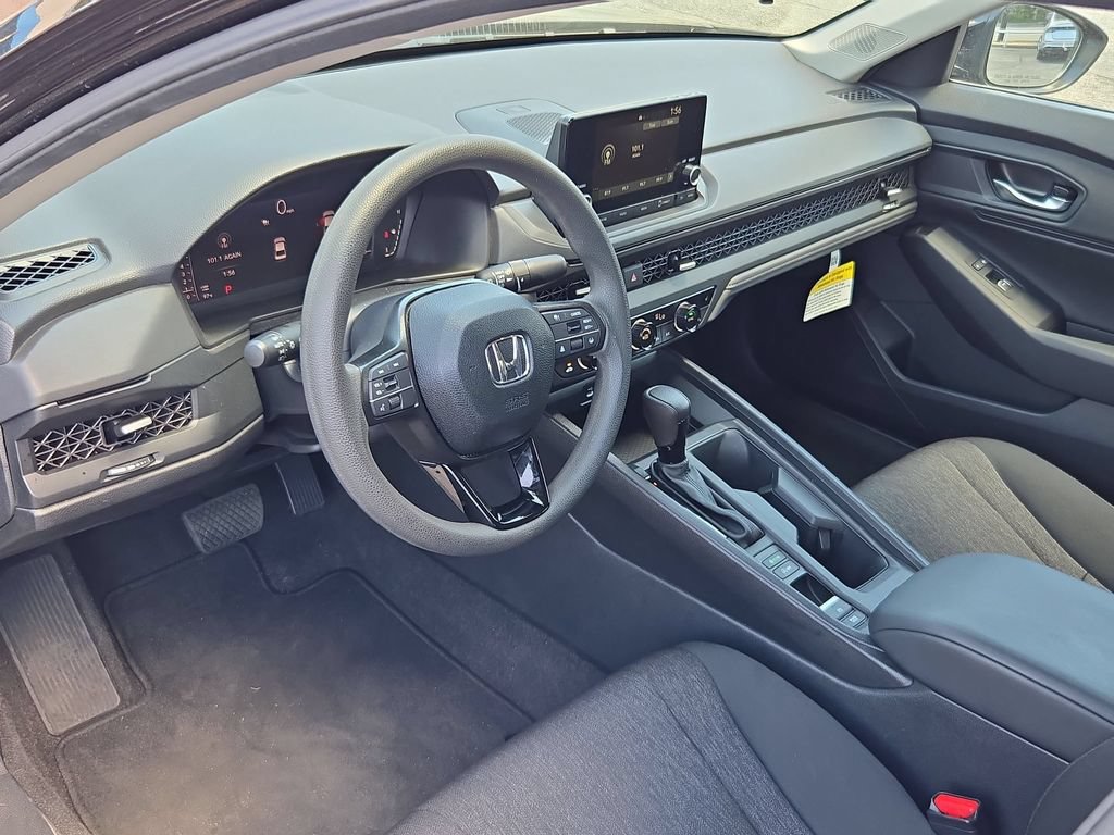 Used 2025 Honda Accord SE image 13