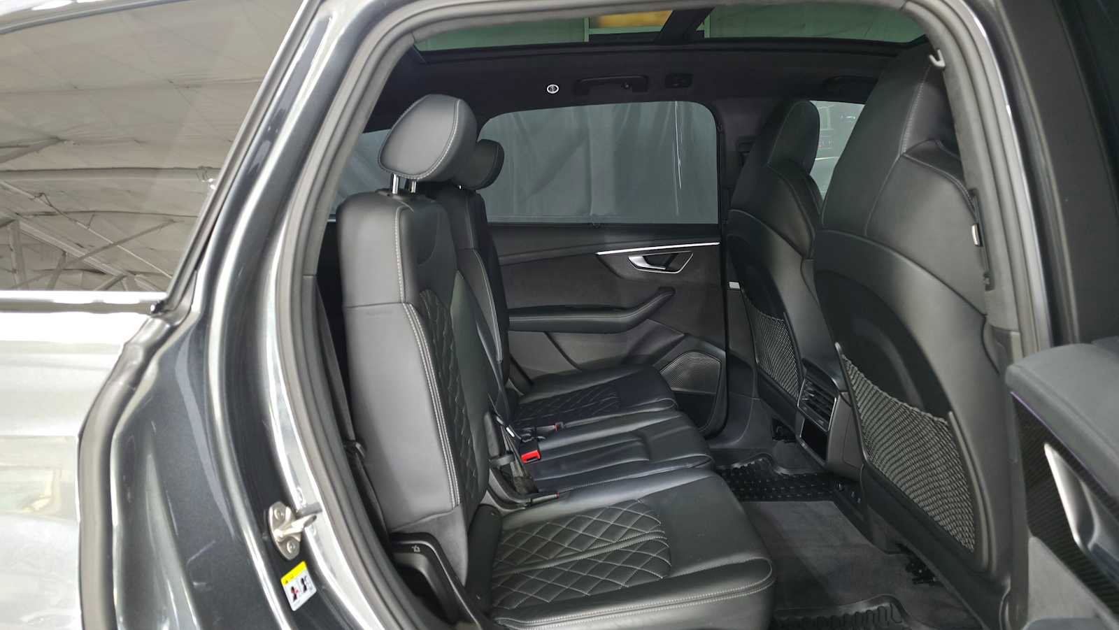 Used 2023 Audi SQ7 Prestige w/ Sport Package image 12