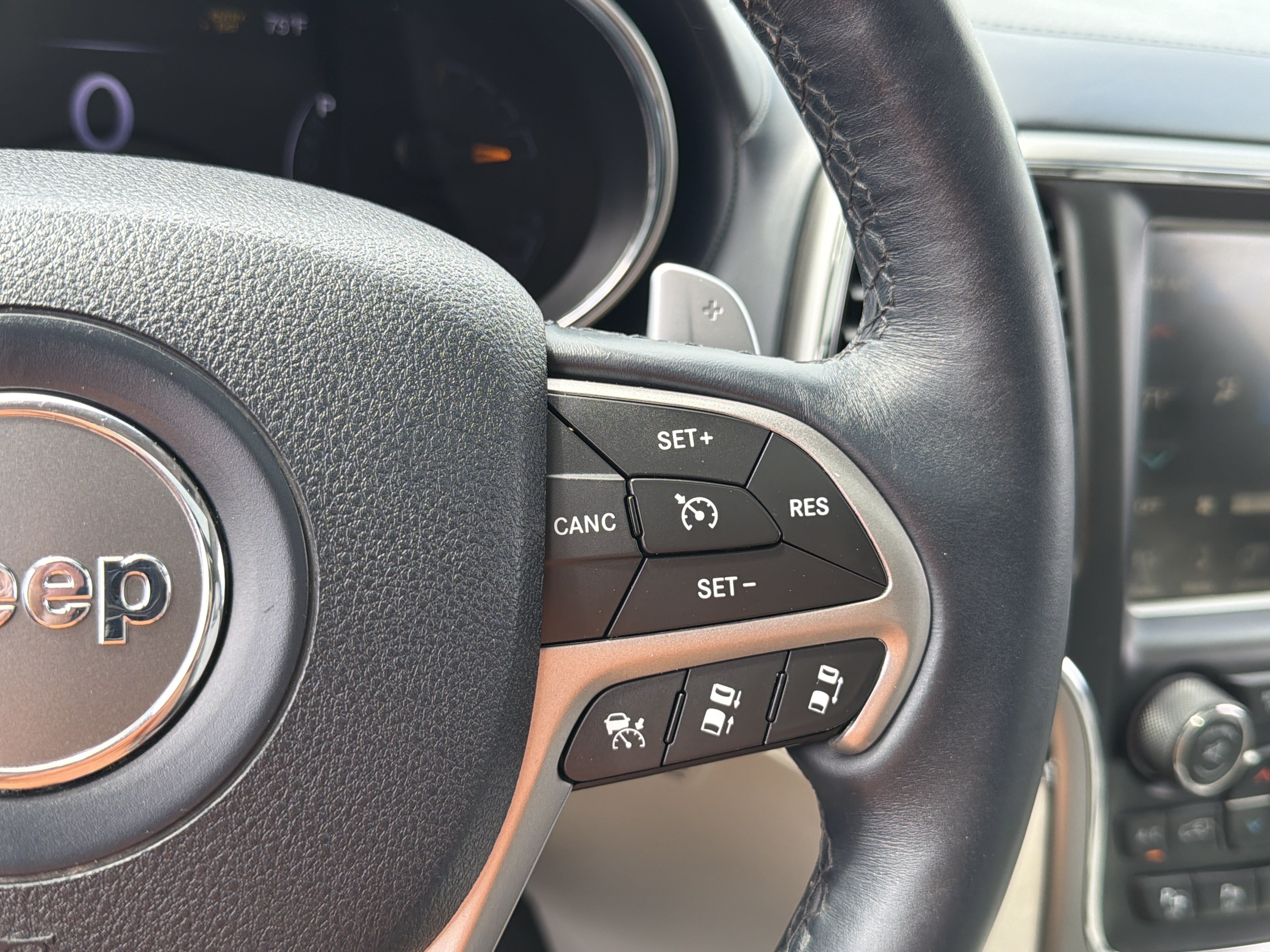Used 2017 Jeep Grand Cherokee Summit AWD/4WD image 19