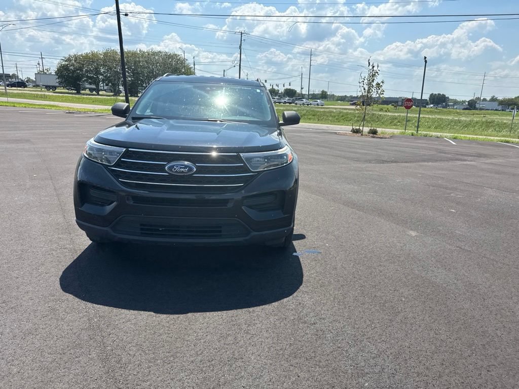 Used 2021 Ford Explorer XLT RWD image 4