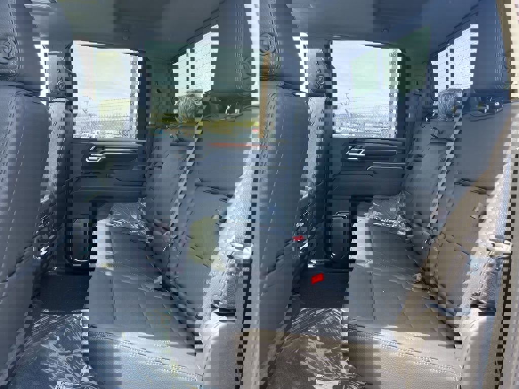 New 2025 GMC Sierra 2500 Denali w/ Denali Reserve Package image 11