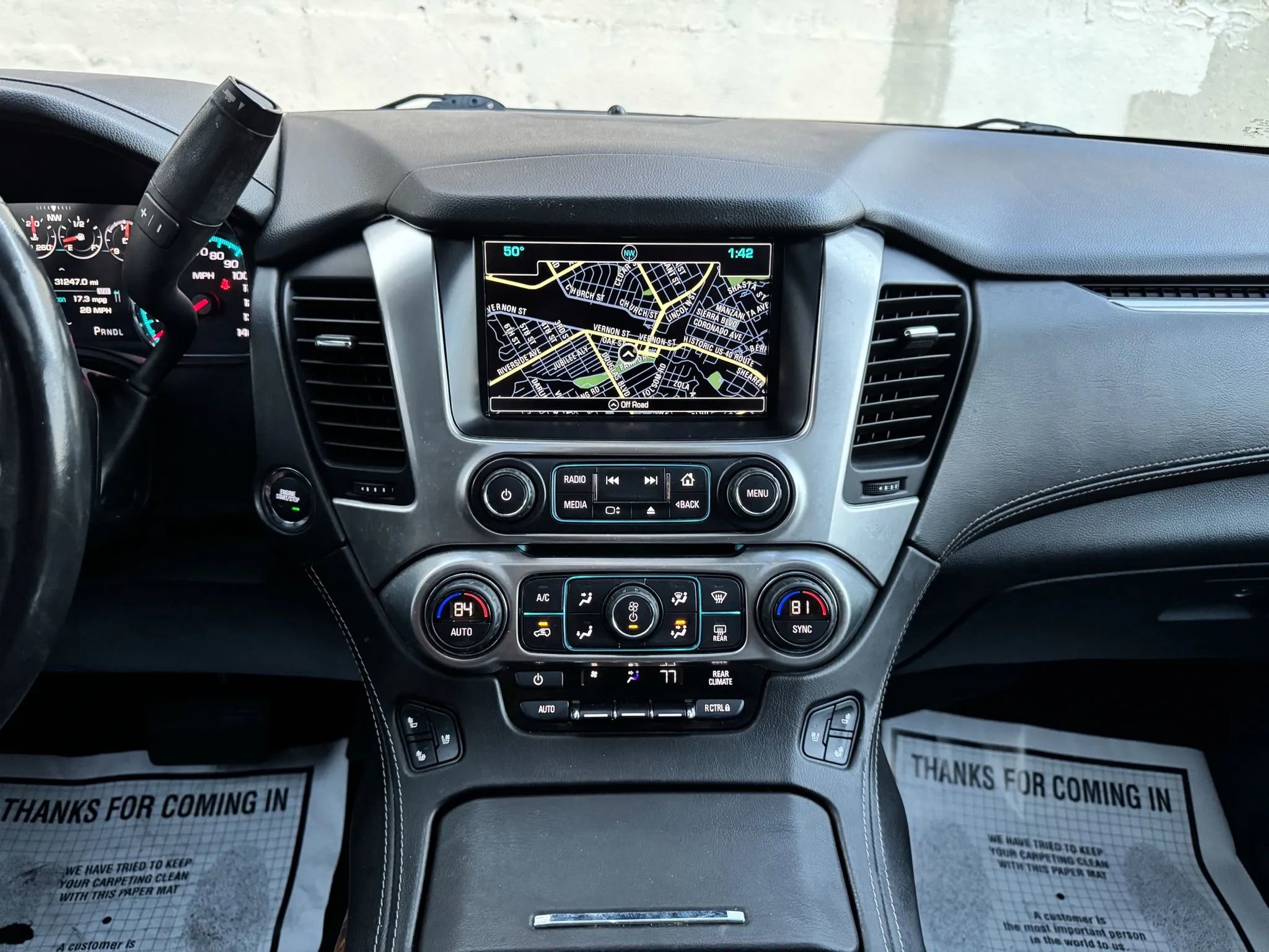 Used 2020 Chevrolet Suburban Premier w/ Premier Plus Edition image 34