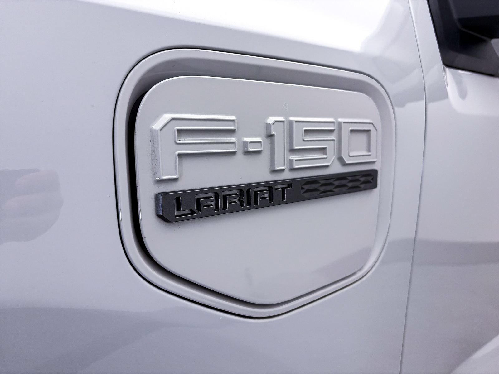 Used 2023 Ford F150 Lightning Lariat AWD/4WD image 4