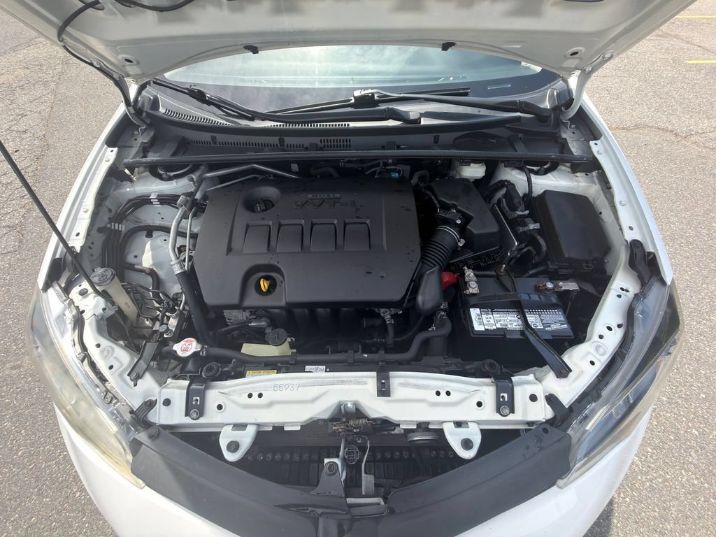 Used 2019 Toyota Corolla LE FWD image 14