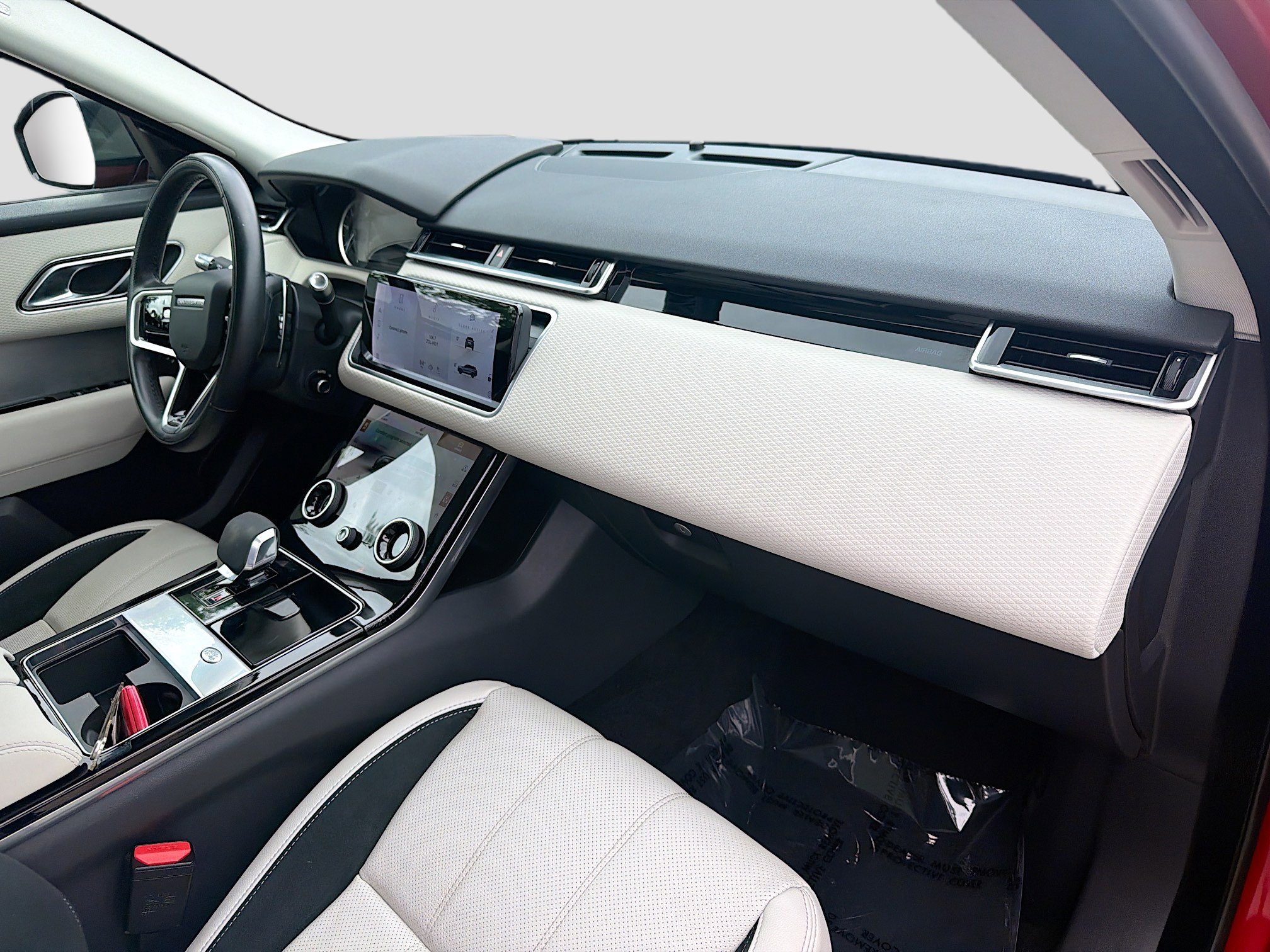 Used 2022 Land Rover Range Rover Velar R-Dynamic S AWD/4WD image 30