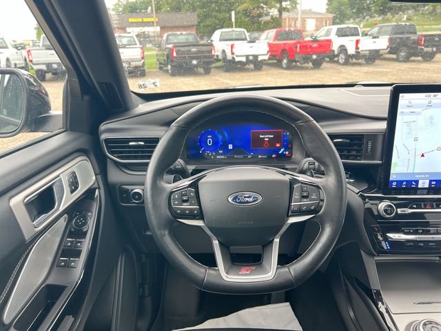 Used 2023 Ford Explorer ST w/ Equipment Group 401A AWD/4WD image 13