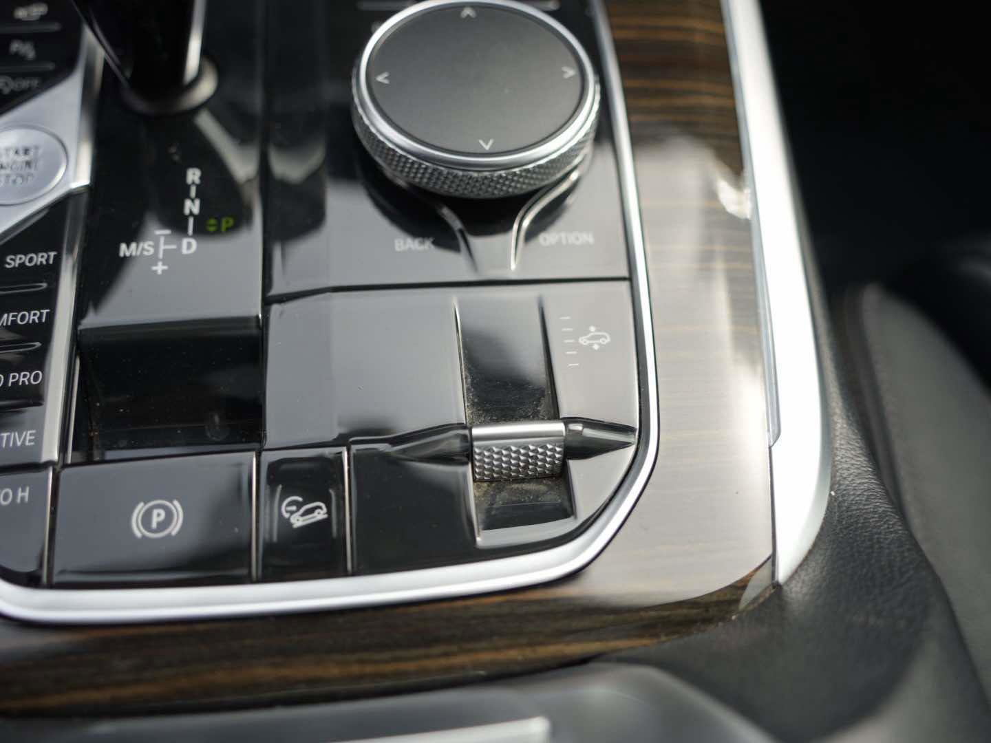 Used 2019 BMW X7 xDrive40i w/ Premium Package image 27