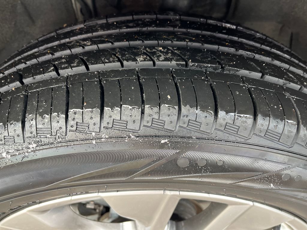 Certified 2022 Toyota RAV4 XLE Premium image 31