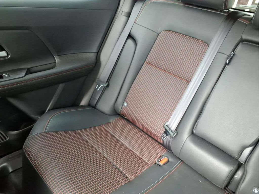 Used 2025 Nissan Kicks SR FWD image 16