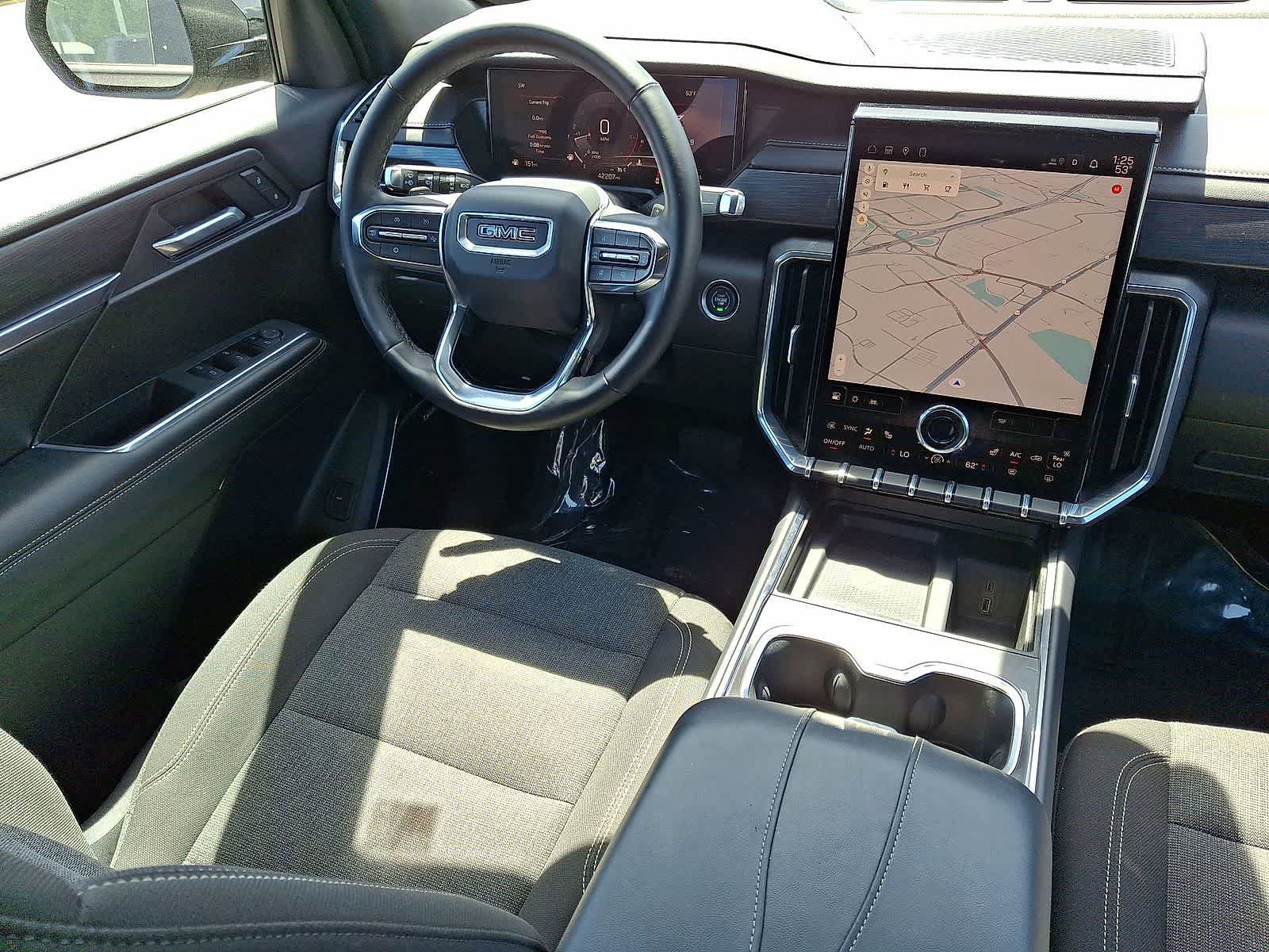 Certified 2025 GMC Acadia Elevation FWD image 10