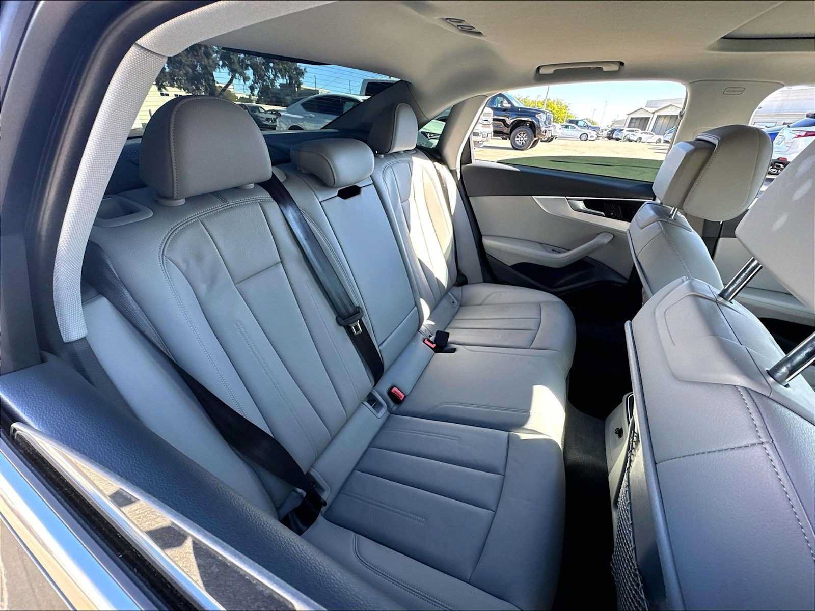 Used 2018 Audi A4 2.0T Prestige AWD/4WD image 28