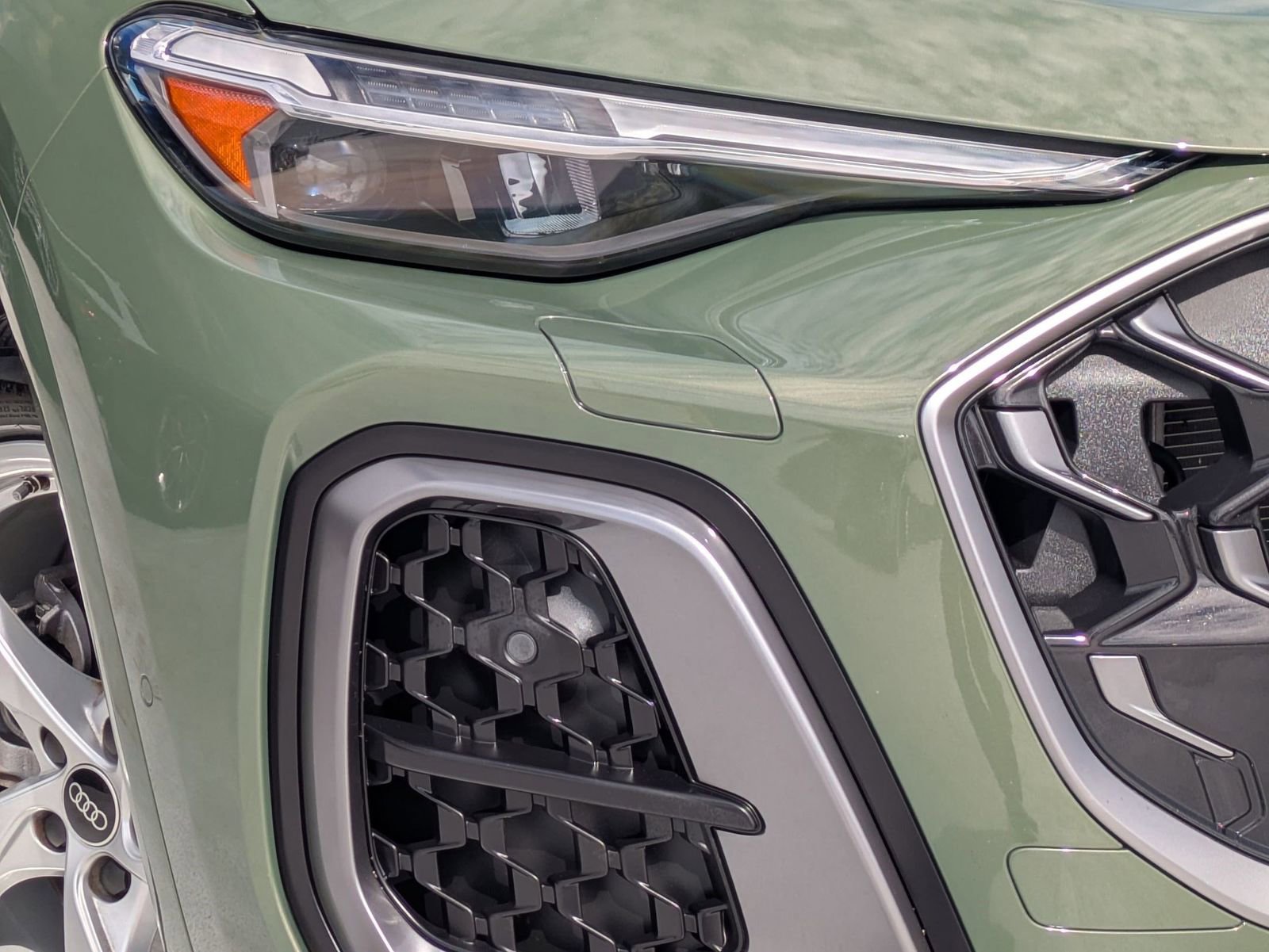 Used 2025 Audi Q5 Premium Plus w/ Premium Plus image 24