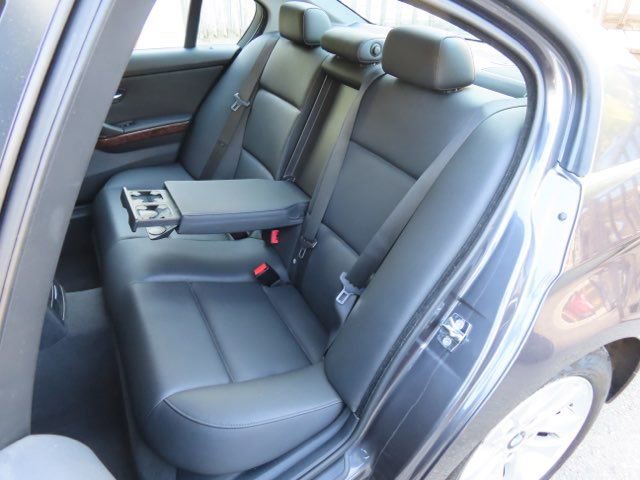 Used 2006 BMW 325i Sedan RWD image 12