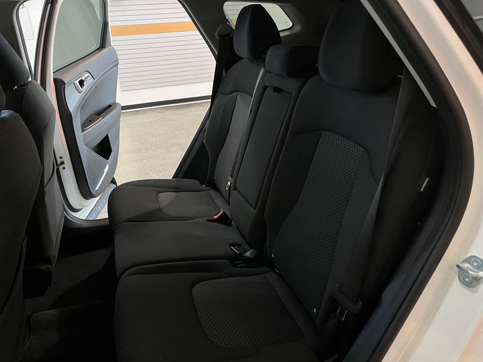 Used 2025 Kia Sportage LX FWD image 39