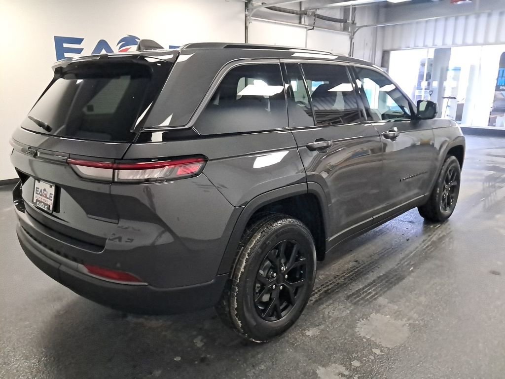 New 2026 Jeep Grand Cherokee Altitude AWD/4WD image 26