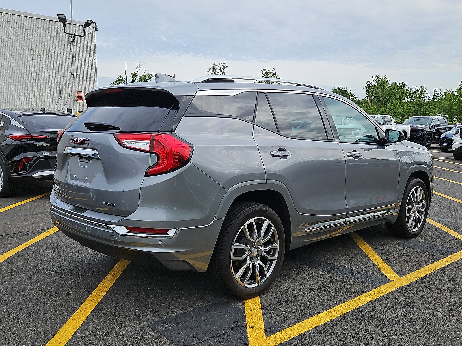 Certified 2024 GMC Terrain Denali AWD/4WD image 6
