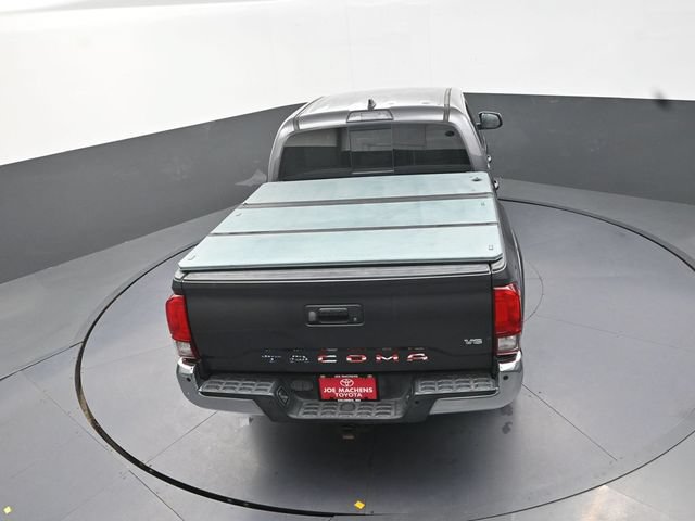 Used 2018 Toyota Tacoma SR5 RWD image 30