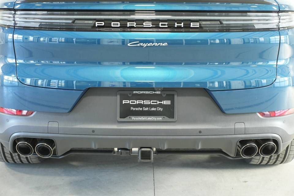 New 2026 Porsche Cayenne Coupe image 40