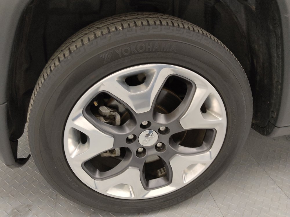 Used 2021 Jeep Compass Limited image 31