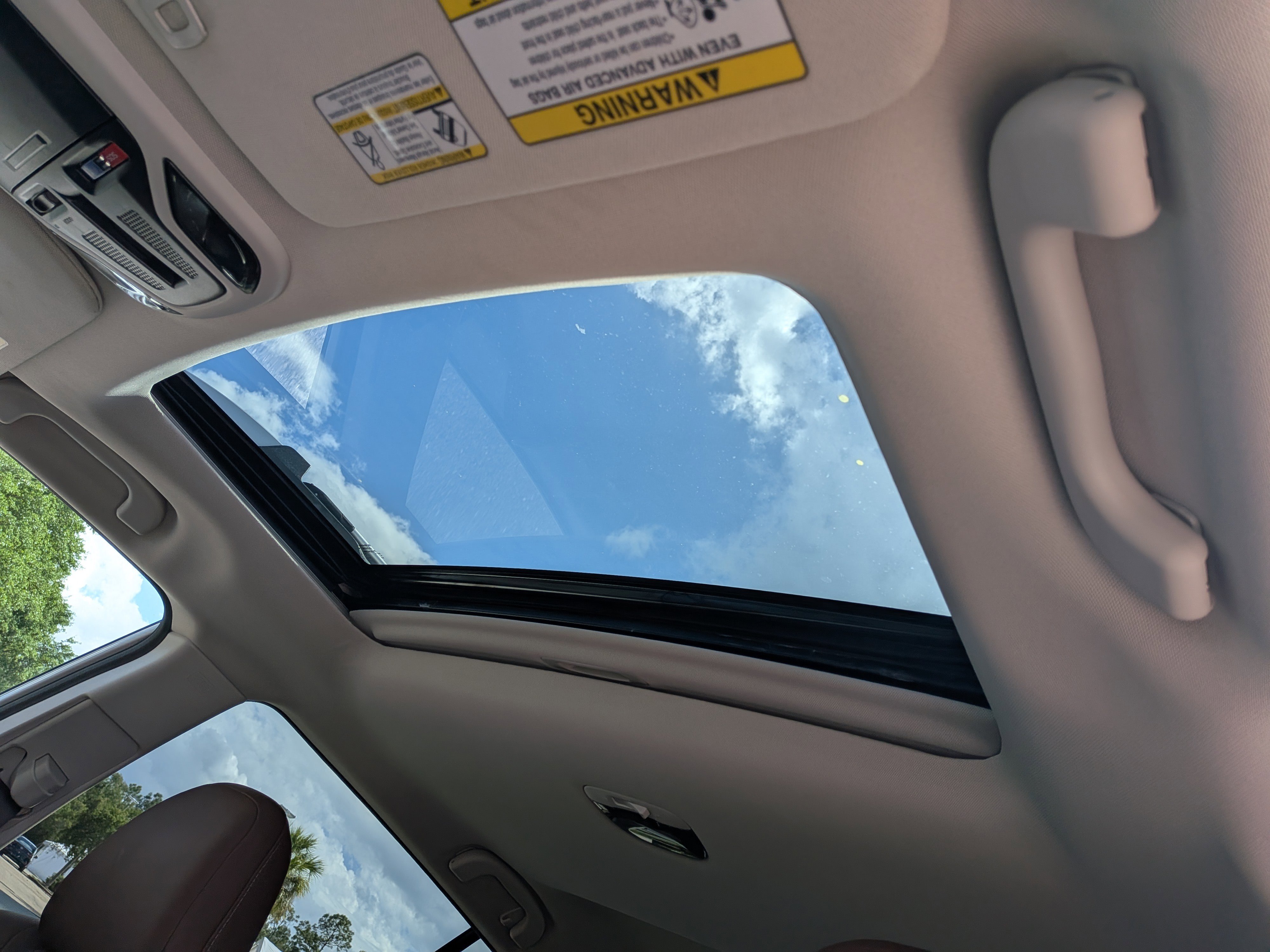 Certified 2022 Subaru Outback Touring XT image 23