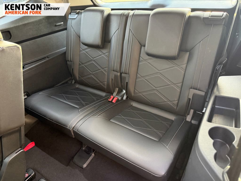 Used 2025 Volkswagen Atlas SE image 35