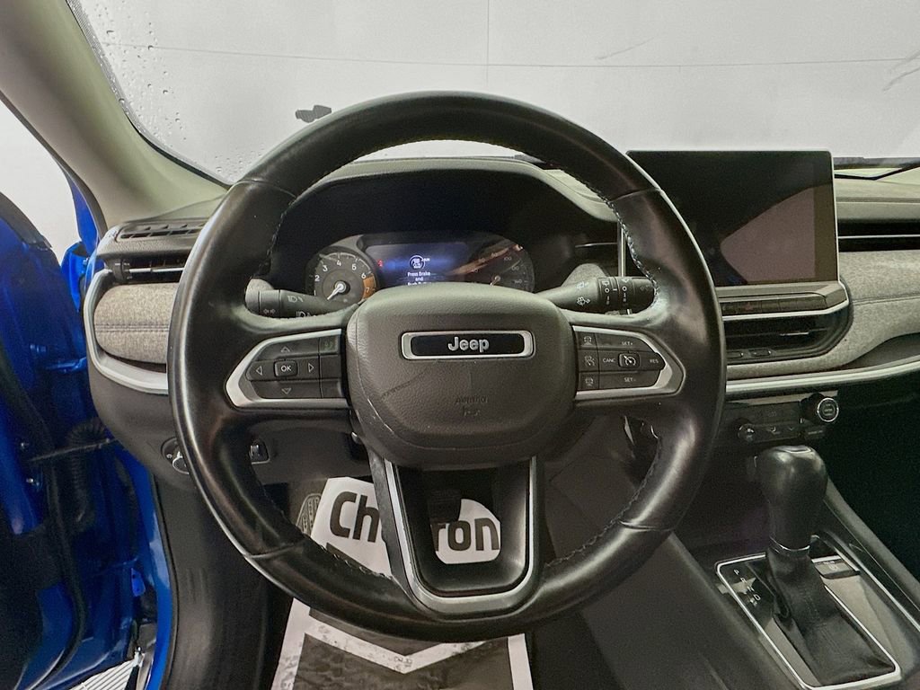 Used 2022 Jeep Compass Latitude w/ Convenience Group image 11