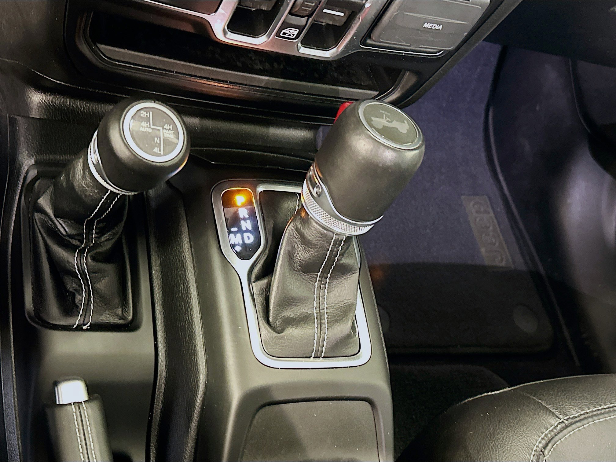 Used 2023 Jeep Wrangler Sahara w/ Cold Weather Group image 25