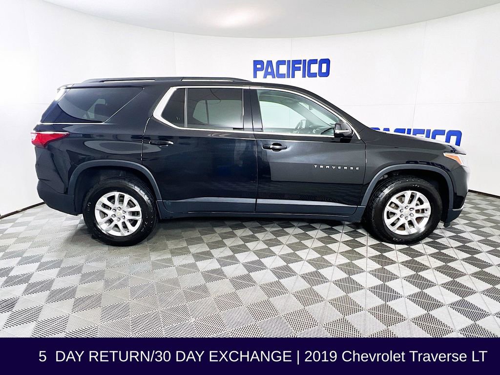 Used 2019 Chevrolet Traverse LT image 9