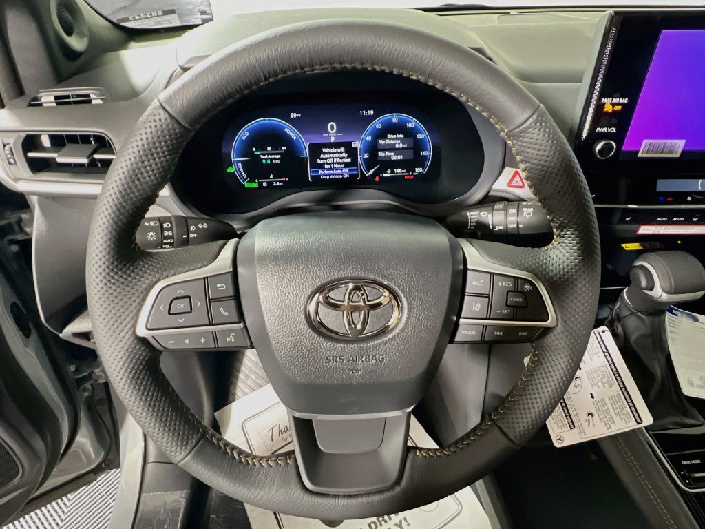 New 2026 Toyota Sienna XLE Woodland Edition AWD/4WD image 10