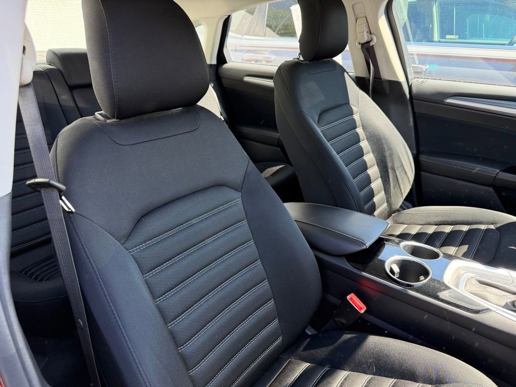 Used 2013 Ford Fusion SE FWD image 5