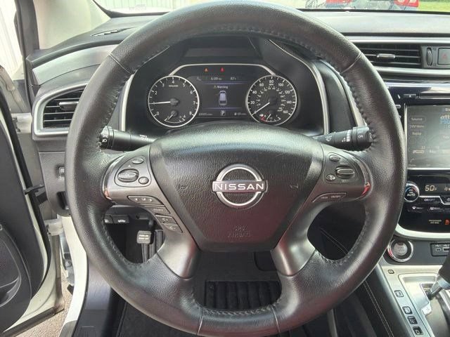 Used 2023 Nissan Murano SV w/ SV Midnight Edition Package FWD image 16