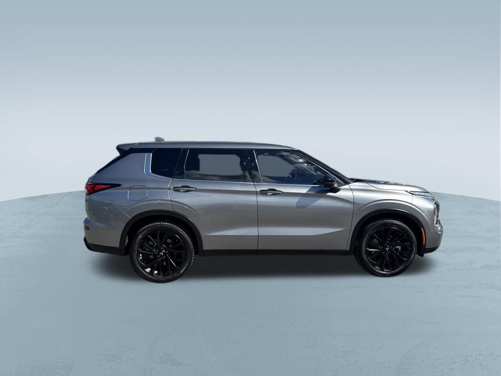 Used 2023 Mitsubishi Outlander SEL Black Edition AWD/4WD image 9