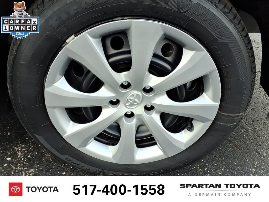 Used 2025 Toyota Corolla LE image 11