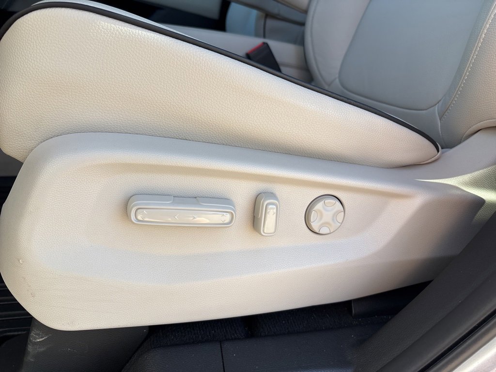 Certified 2026 Honda Odyssey Touring image 14