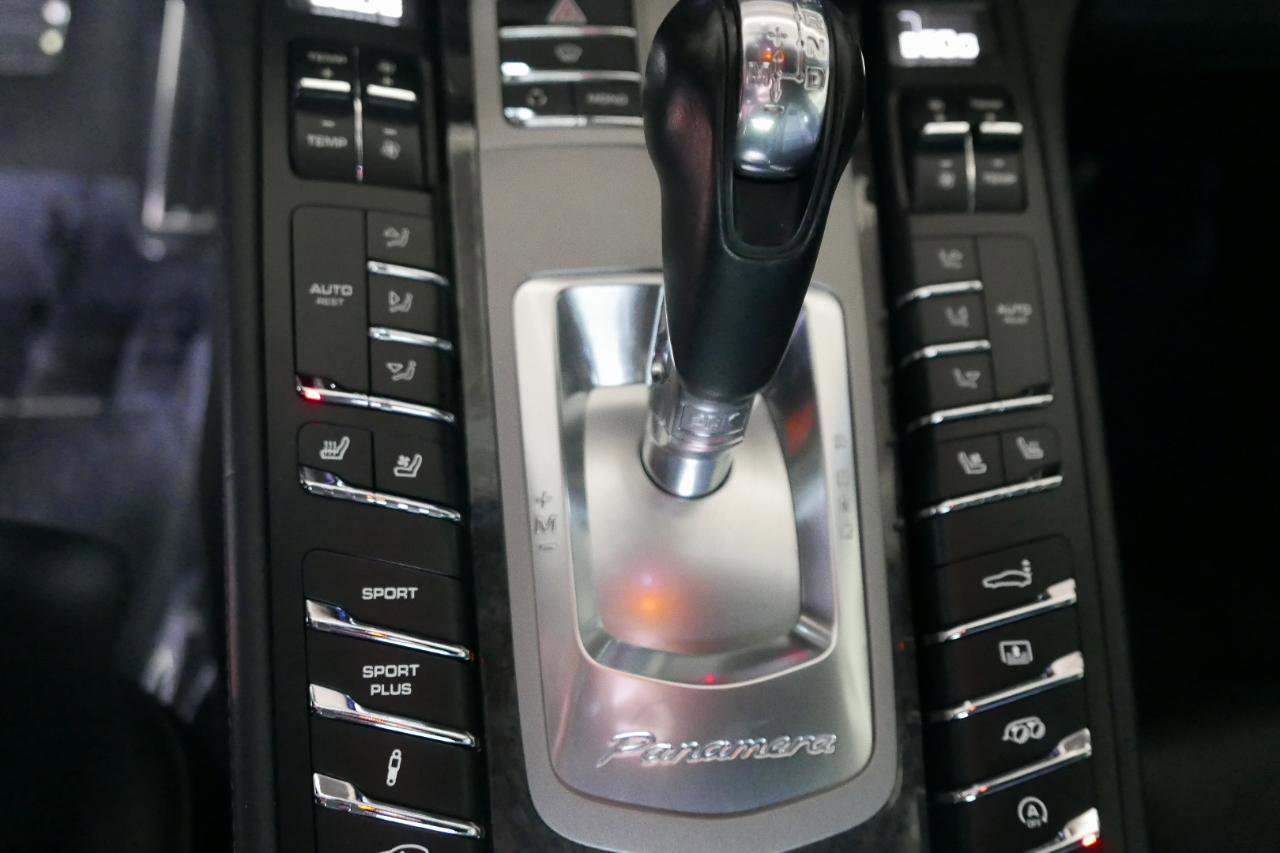 Used 2012 Porsche Panamera Turbo S AWD/4WD image 29