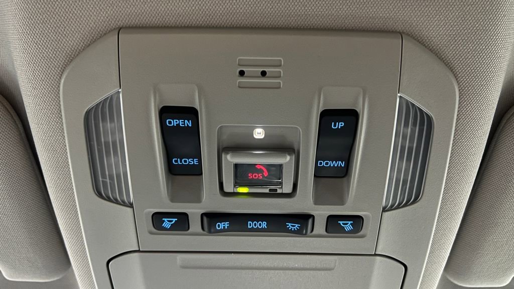 Certified 2022 Toyota Highlander XLE image 32