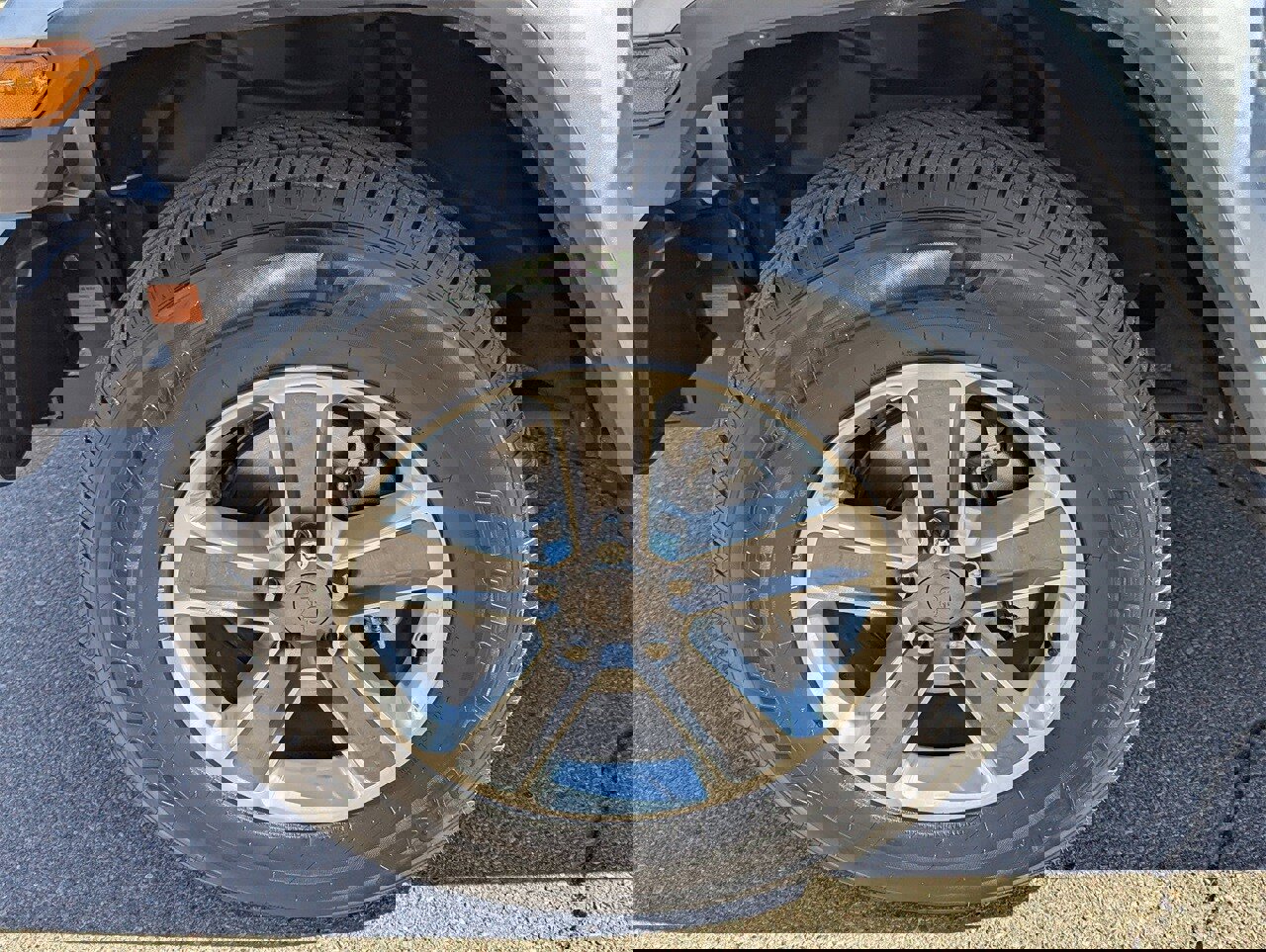 Used 2018 Jeep Wrangler Unlimited Sahara image 9